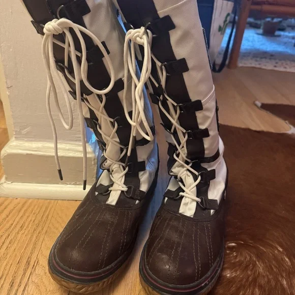 Pajar Snowboors size 10 women - Picture 3 of 6